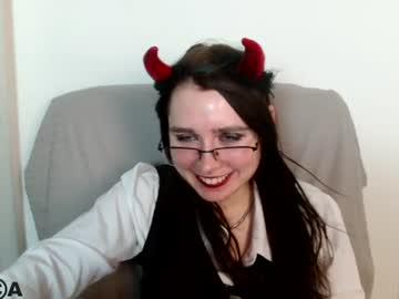 Watch arianadelrey performing live on BoomCams free cam network