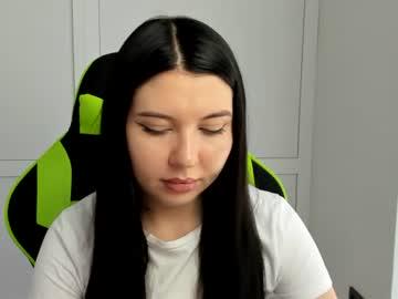 Watch ariawestt performing live on BoomCams free cam network
