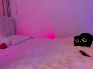 Watch ariya_star performing live on BoomCams free cam network