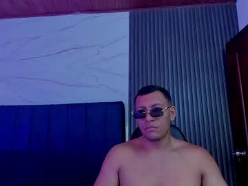 Watch arthur_mason performing live on BoomCams free cam network