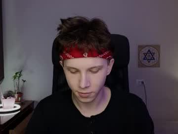 Watch artycropp performing live on BoomCams free cam network
