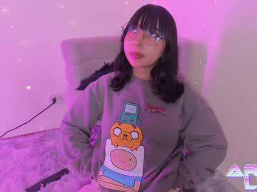 Watch arya_line performing live on BoomCams free cam network