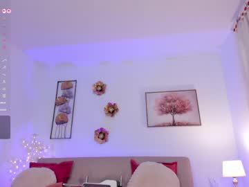 Watch arya_xelion performing live on BoomCams free cam network