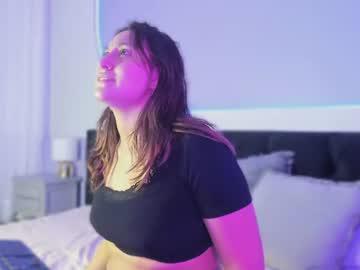 Watch ashhley_chase performing live on BoomCams free cam network