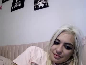 Watch ashleymaddyyyy647935 performing live on BoomCams free cam network