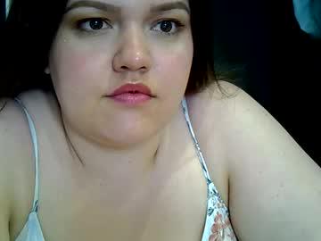 Watch ashleyrosee_ performing live on BoomCams free cam network