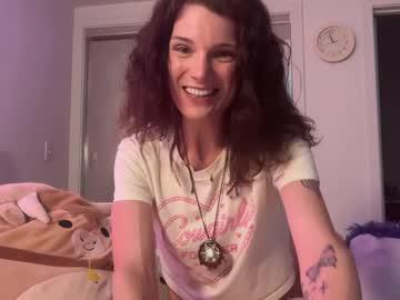 Watch astorialove performing live on BoomCams free cam network