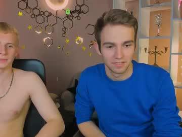 Watch astren_villo performing live on BoomCams free cam network