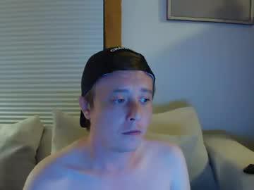 Watch atombumm performing live on BoomCams free cam network