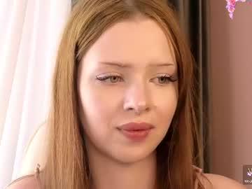 Watch aurablossom performing live on BoomCams free cam network