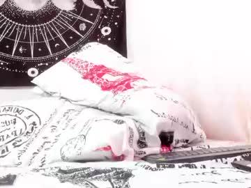 Watch axl_kush_ performing live on BoomCams free cam network