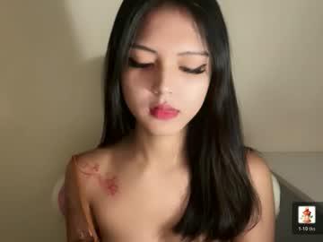 Watch ayalvrs18 performing live on BoomCams free cam network