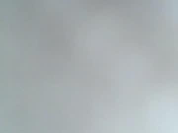 Watch b1gg9inch performing live on BoomCams free cam network