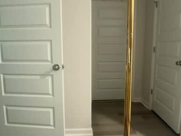 Watch babygator1 performing live on BoomCams free cam network