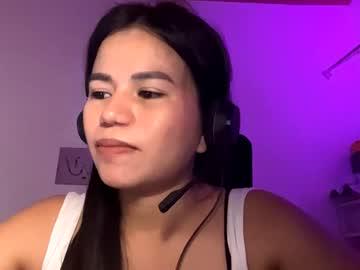 Watch baileybulik performing live on BoomCams free cam network