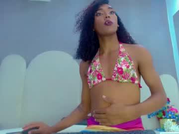 Watch bella_77_ performing live on BoomCams free cam network