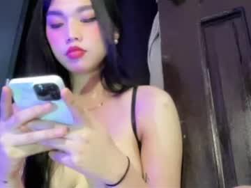 Watch bella_goddestxxx performing live on BoomCams free cam network