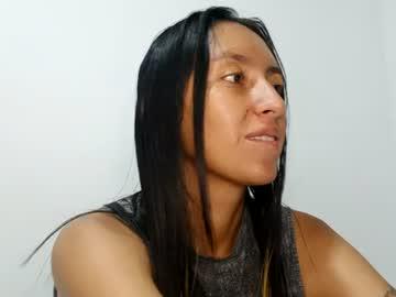 Watch bella_marlowe performing live on BoomCams free cam network