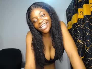Watch bellababy7 performing live on BoomCams free cam network