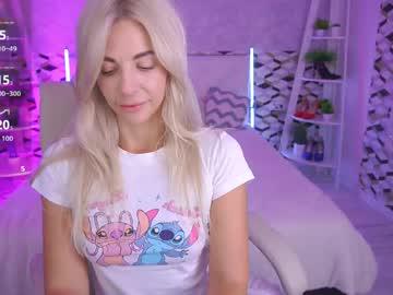 Watch bellarayyy performing live on BoomCams free cam network