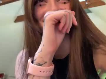 Watch bellayunaxo performing live on BoomCams free cam network