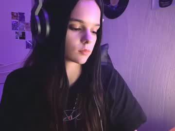 Watch bettierobison performing live on BoomCams free cam network