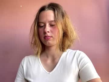 Watch bettydesire performing live on BoomCams free cam network