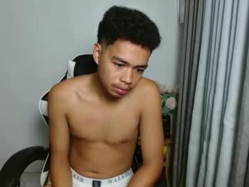 Watch bigcock_moreno performing live on BoomCams free cam network