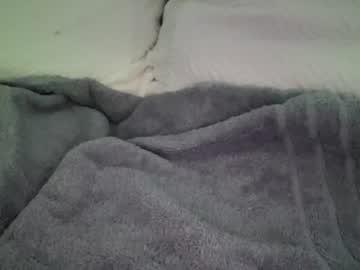 Watch bizzybitch555 performing live on BoomCams free cam network