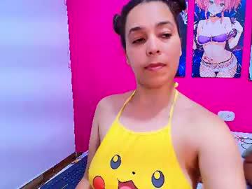 Watch black_and_whithexx performing live on BoomCams free cam network