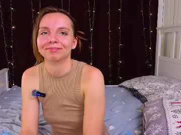 Watch bobbiefrieson performing live on BoomCams free cam network