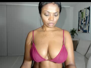 Watch body_desire performing live on BoomCams free cam network