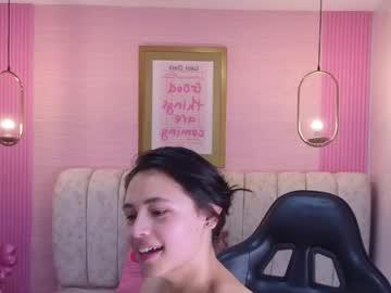 Watch bonnie_1s performing live on BoomCams free cam network