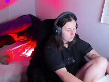 Watch bonnie_moon_ performing live on BoomCams free cam network