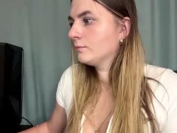 Watch bonnygully performing live on BoomCams free cam network