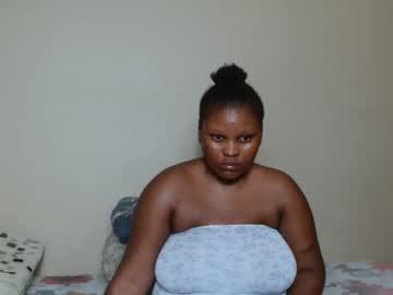 Watch bootydarkebony_ performing live on BoomCams free cam network