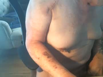 Watch bottomguy33540 performing live on BoomCams free cam network
