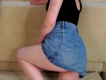 Watch breatshstops performing live on BoomCams free cam network