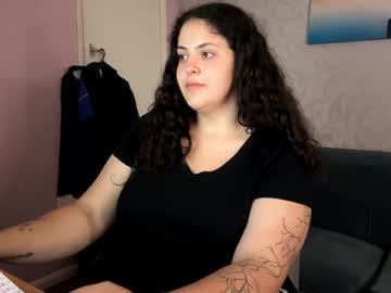 Watch breezytwirl performing live on BoomCams free cam network