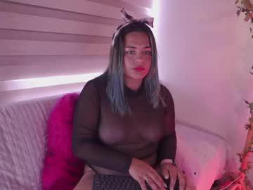 Watch briana_collin performing live on BoomCams free cam network