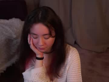 Watch britthe performing live on BoomCams free cam network