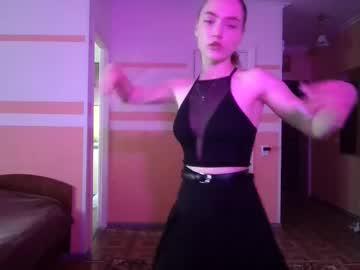 Watch brookezantow performing live on BoomCams free cam network