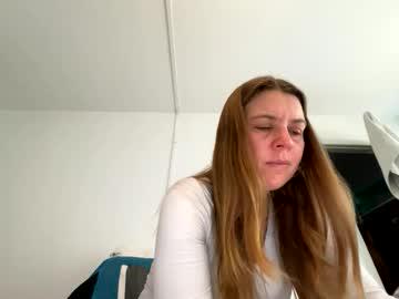 Watch browneyedslut26 performing live on BoomCams free cam network