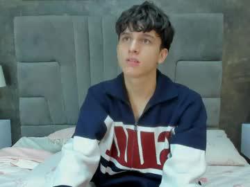 Watch bruce_hans performing live on BoomCams free cam network