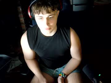Watch bubblebuttbdn performing live on BoomCams free cam network