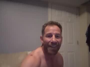Watch bucketscratch performing live on BoomCams free cam network
