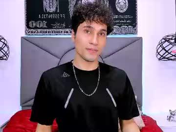 Watch buddy_whitte performing live on BoomCams free cam network