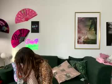 Watch buffy246118 performing live on BoomCams free cam network