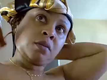Watch bustycarol performing live on BoomCams free cam network
