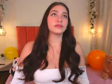 Watch caandace performing live on BoomCams free cam network